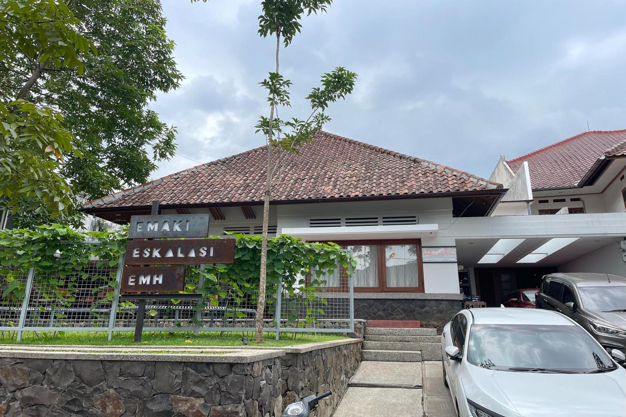 Emaki Bumi Singgah Hotel บันดุง ภายนอก รูปภาพ
